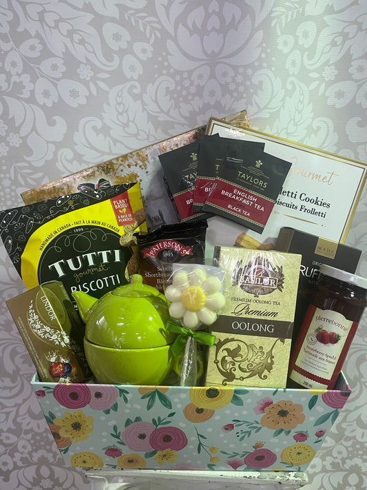Tea & Cookies Basket