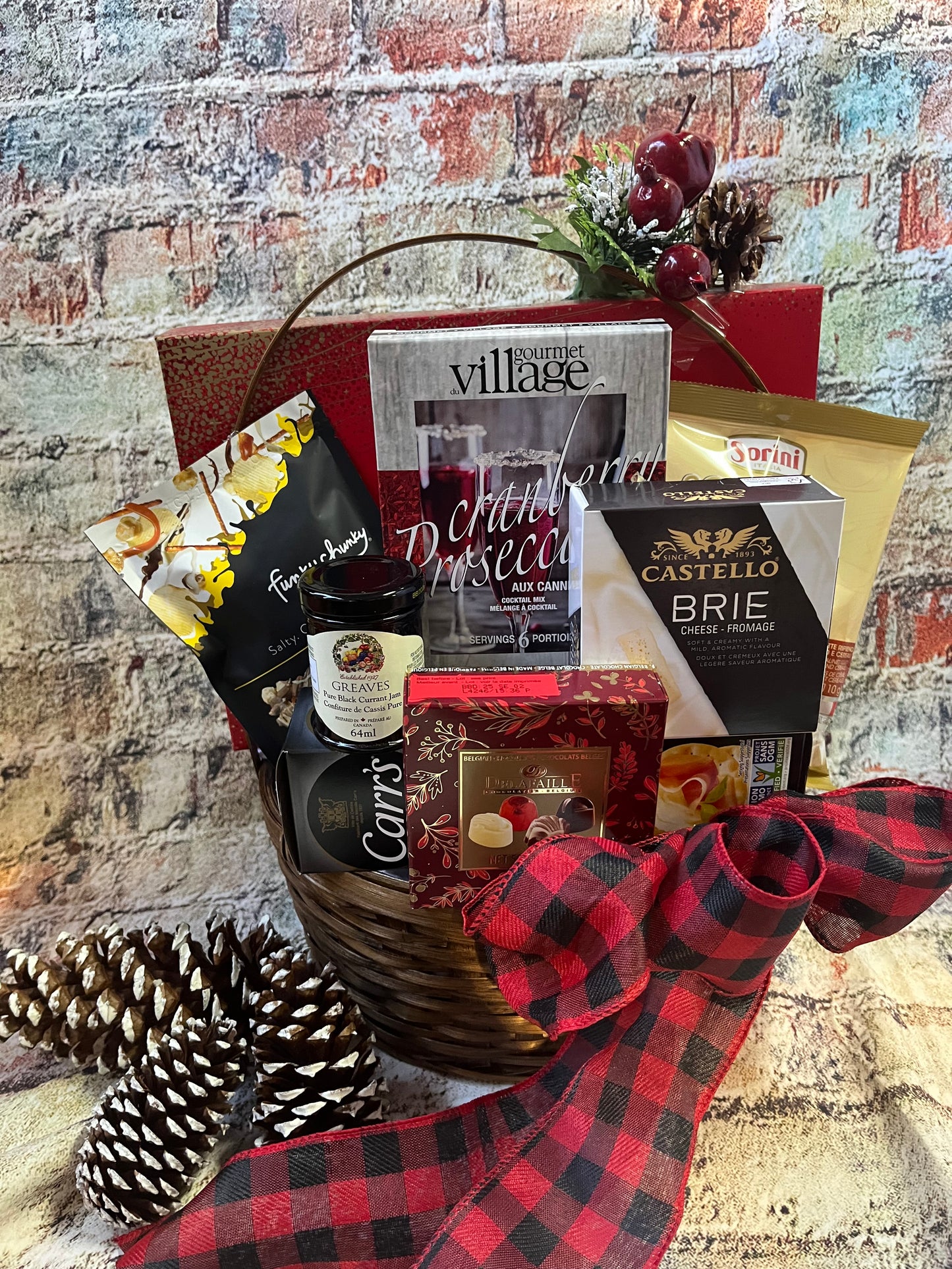 The Classic Gift Basket