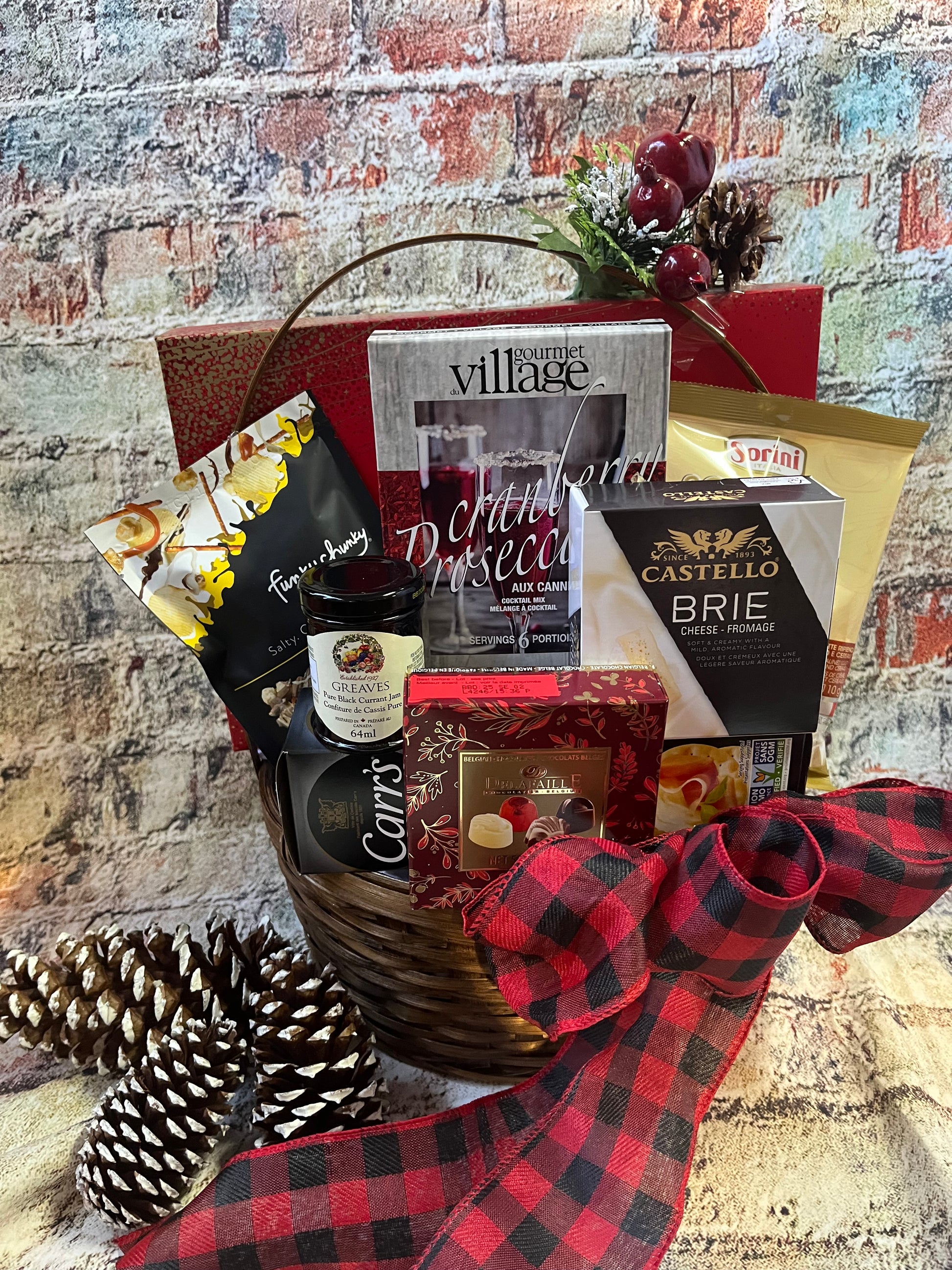 The Classic Gift Basket